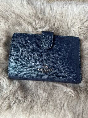 Coach Navy Blue Leather Bifold Medium Corner Zip Wallet